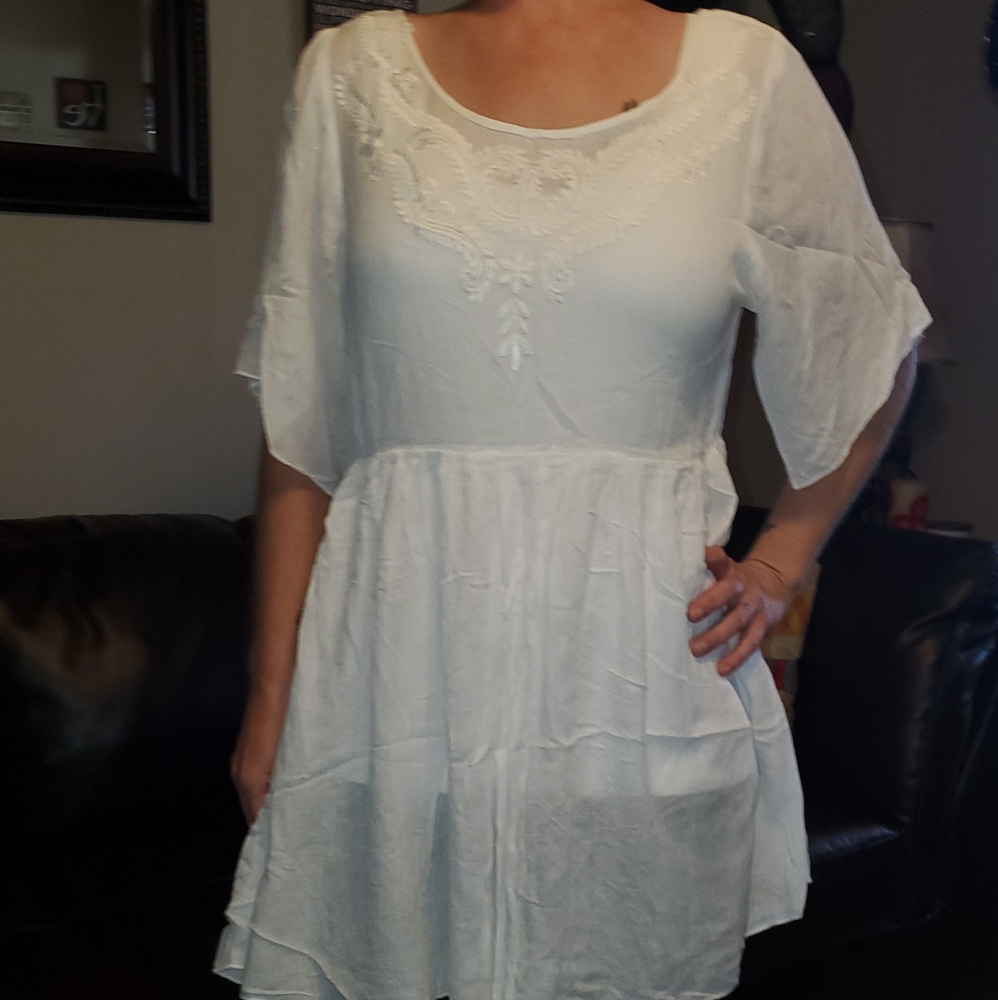 Forever 21 white top